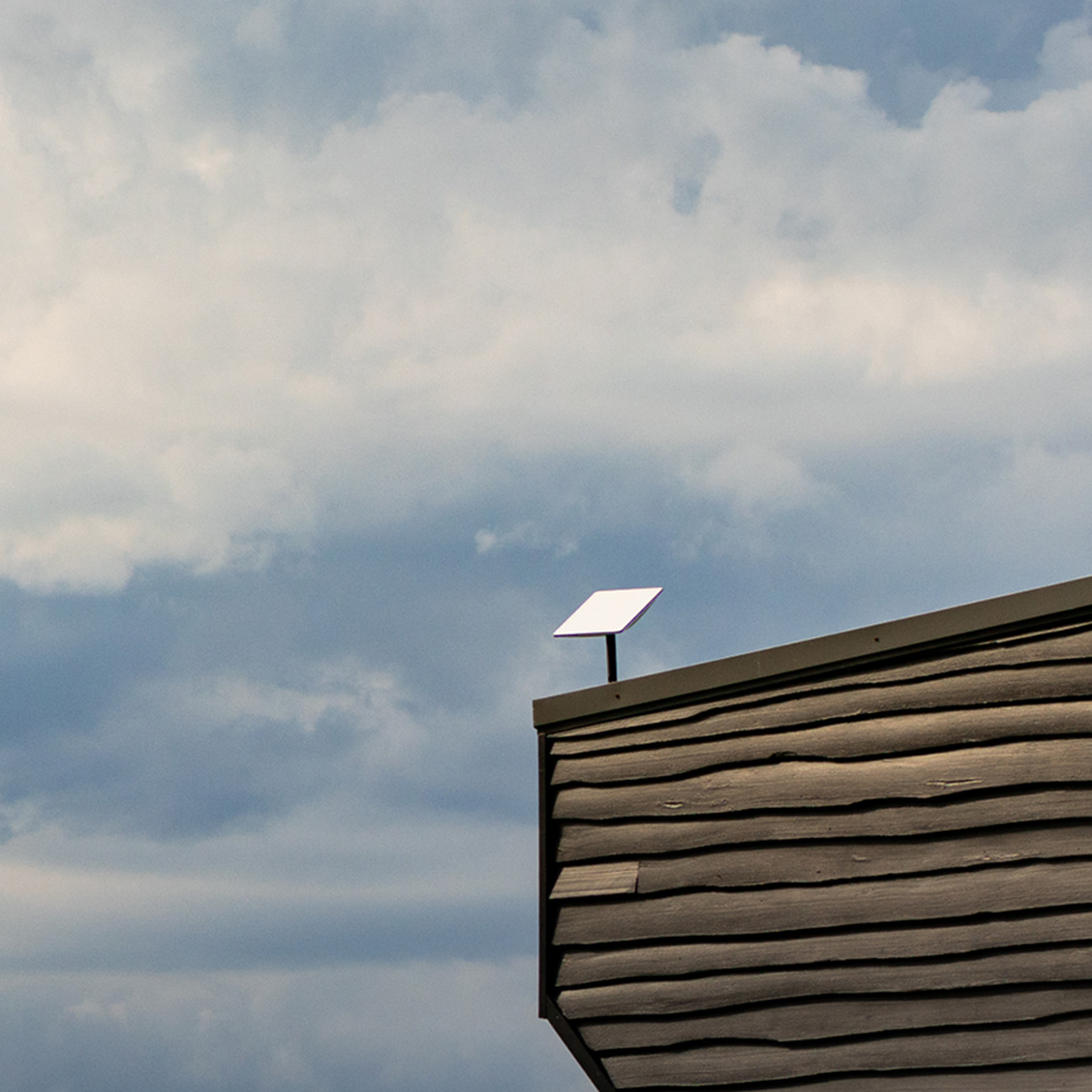 device on cabane